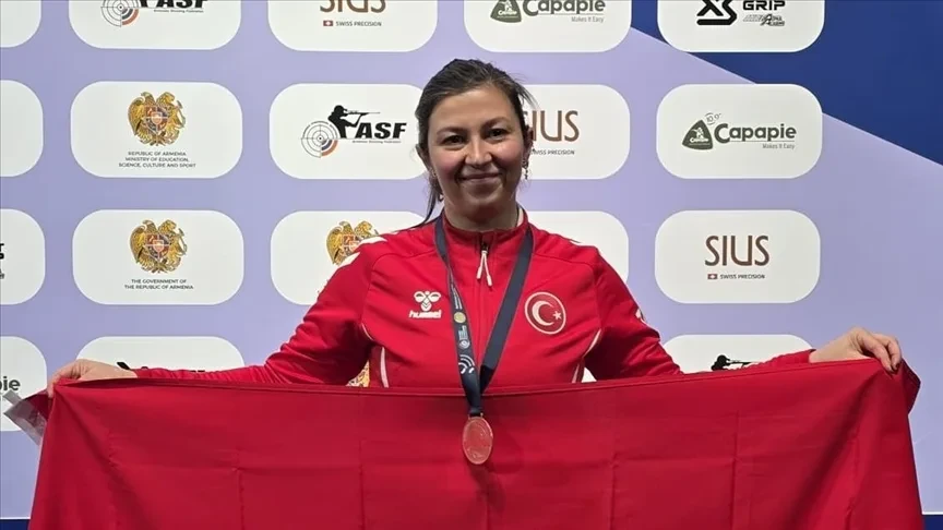 Türkiye Tarihinde Bir İlk: Yüzbaşı Elif Duygu Eren Kotoş Avrupa Üçüncüsü