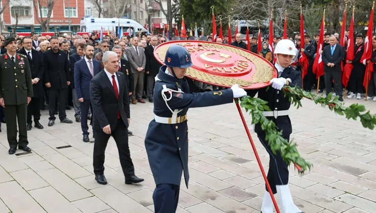 Konya’da 18 Mart Törenleri Yoğun Katılımla Yapıldı! Şehitlikte Duygusal Anlar Yaşandı