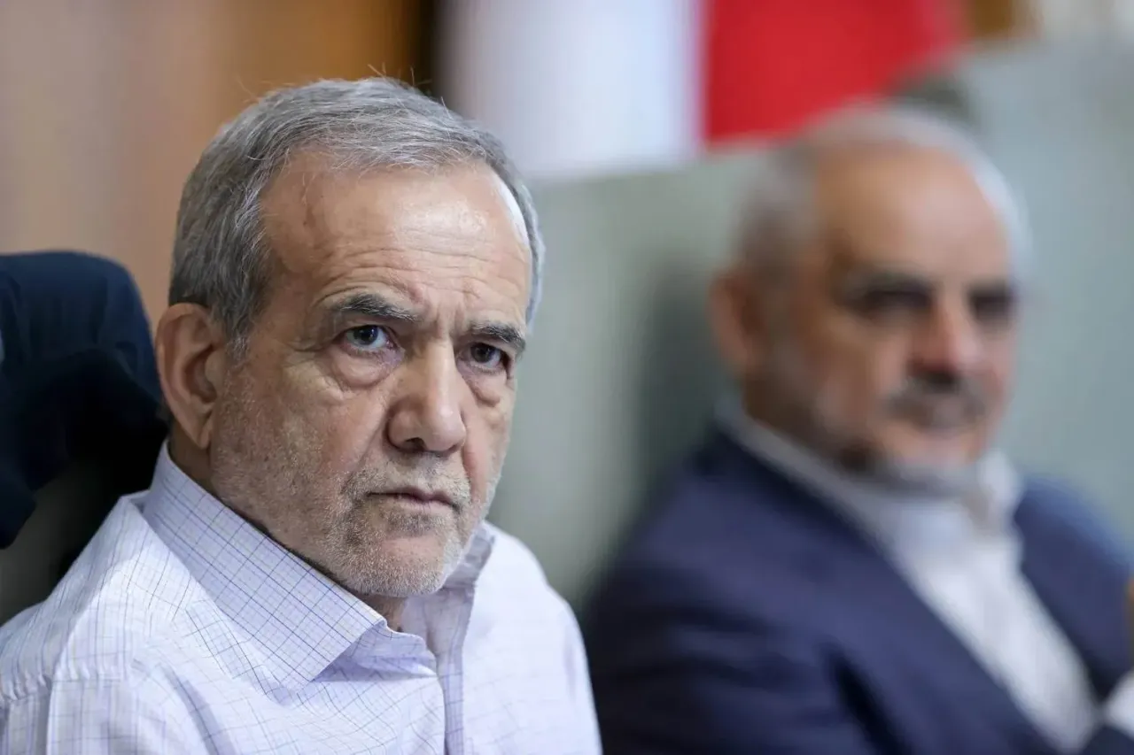 Trump’tan Hürmüz Boğazı Resti: İran’dan Sert Misilleme Yanıtı