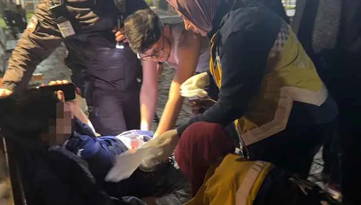 Aksaray’da Parkta Bıçaklanan 17 Yaşındaki Çocuk Ağır Yaralandı