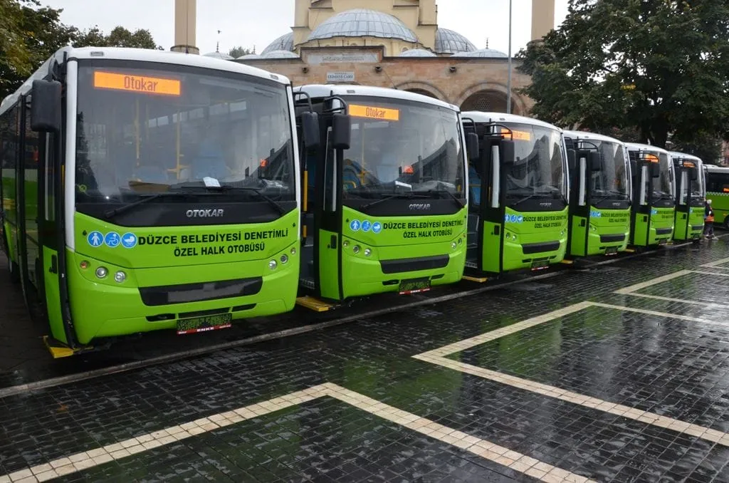 14 Yaşındaki Çocuk Otobüs Durağında Silahla Vurulmuş Halde Bulundu