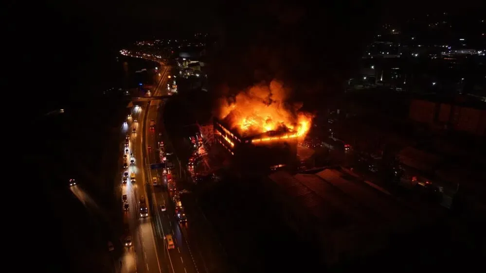 Fındık Fabrikasında Büyük Yangın: Alevler Tüm Tesisi Sardı!