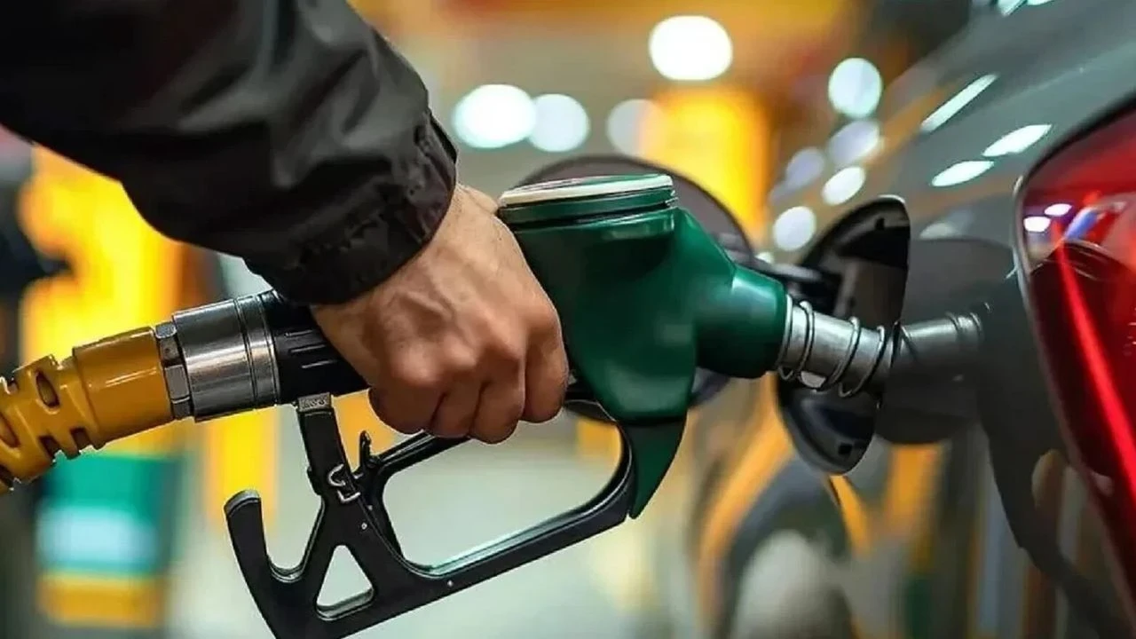 Motorine Tarihi Zam: Litre Fiyatı Rekor Seviyeye Yükseldi