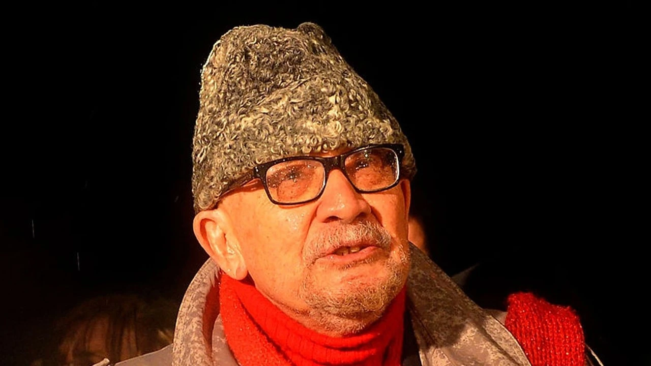 Yalçın Küçük Kimdir? Akademik Kariyeri ve Hayatı