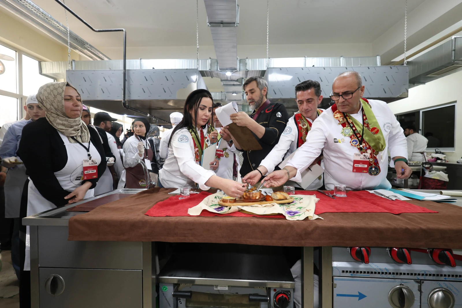 Konya’da Gastronomi Şöleni Başladı: 224 Yarışmacı Lezzet İçin Yarışıyor