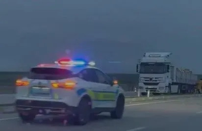 Konya Yolunda Tırdan Düşen Koliler Yolu Kapladı!