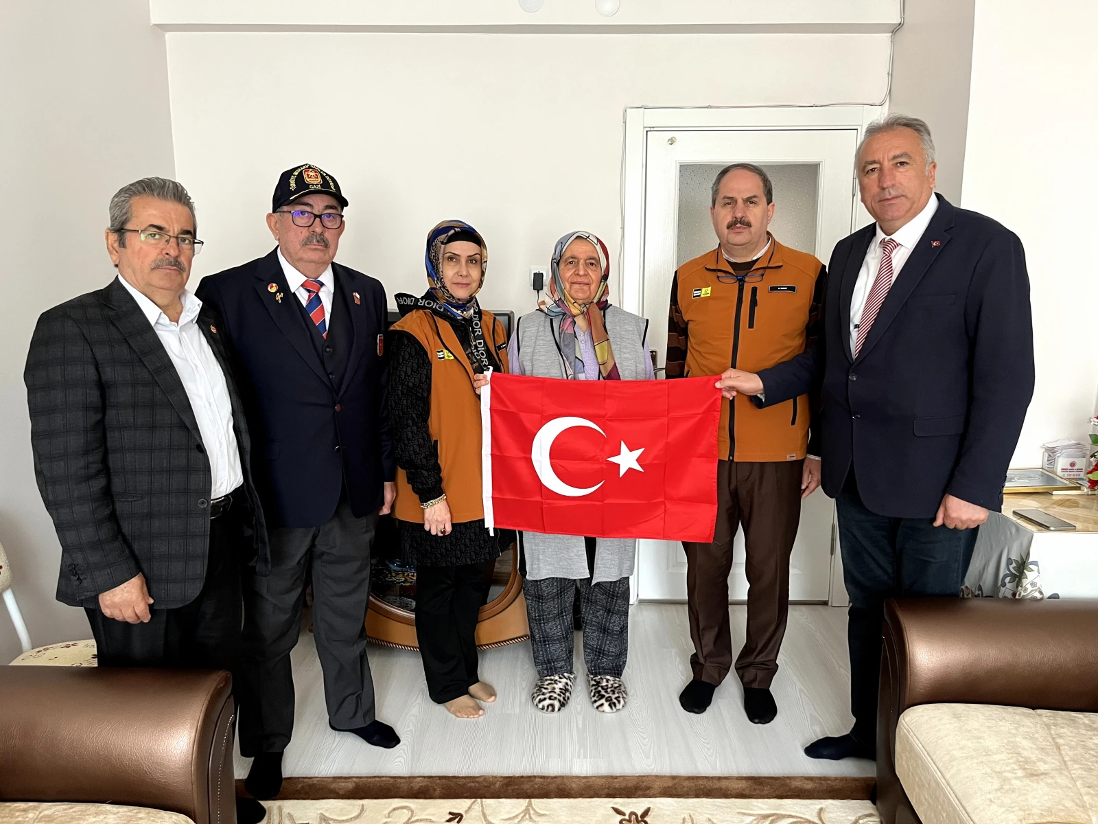 Başkan Altay’dan Duygusal Mesaj: “Şehit Aileleri Başımızın Tacıdır”