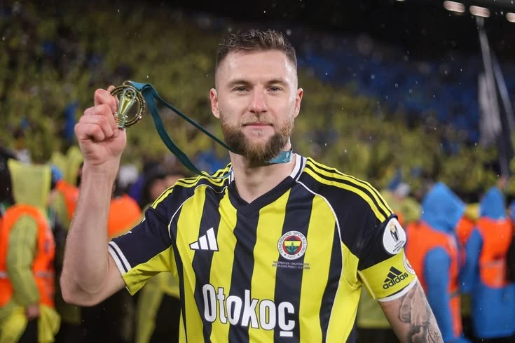 Fenerbahçe Kaptanı Milan Škriniar’a Hırsızlık Şoku