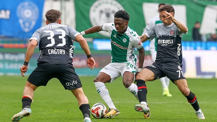 Konyaspor, Karagümrük’ü 3-0 Mağlup Etti: Süper Lig’de Net Galibiyet