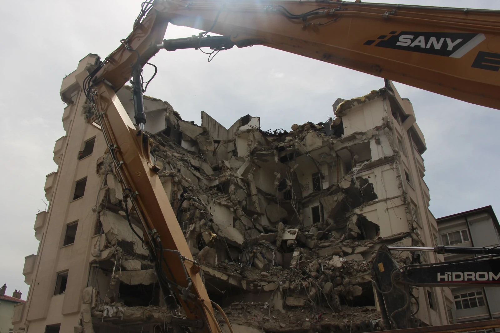 Nalçacı Caddesi’nde Kentsel Dönüşüm Süreci Hızlandı