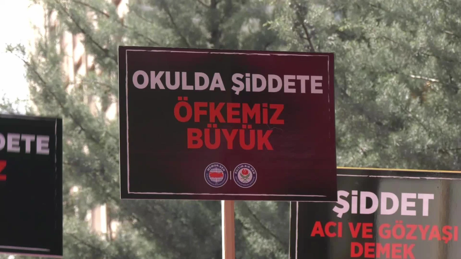 OKULLARDA ŞİDDET BÜYÜRKEN İKTİDAR SESSİZ, ÖĞRETMENLER SOKAKTA: “BU TABLO KABUL EDİLEMEZ”