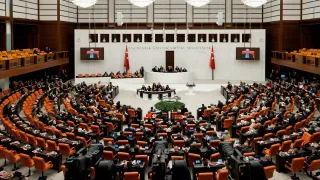 OKULLARDAKİ ŞİDDET TBMM GÜNDEMİNDE: YENİ ÖNLEMLER MASADA