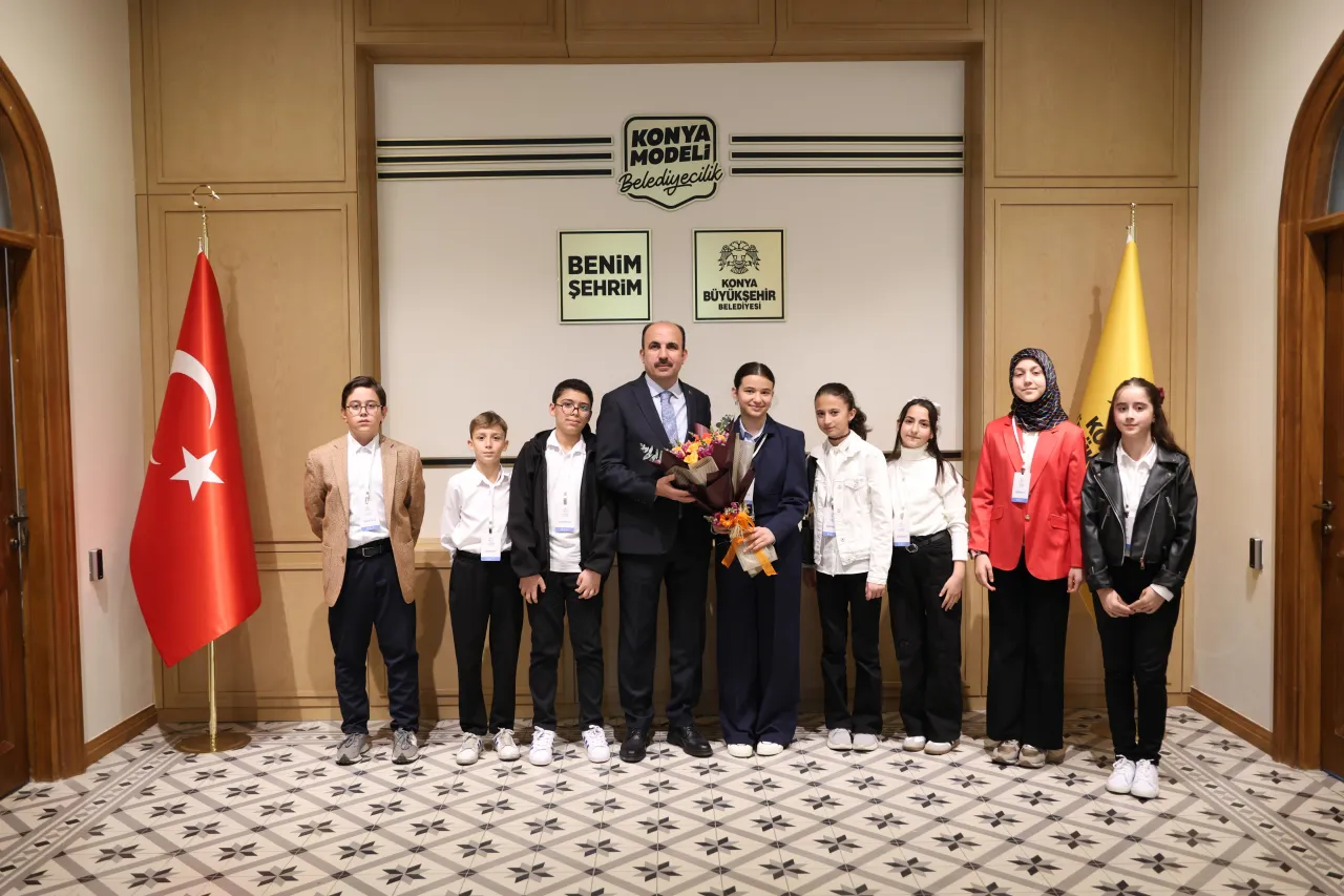 Uğur İbrahim Altay çocuk meclisi ve gençleri ağırladı