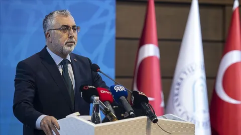 Gençlere Dev Fırsat! 800 Bin Kişiye Staj Kapısı Açılıyor