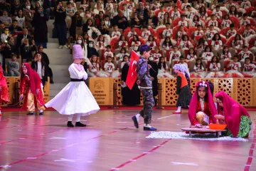 Konya ve çevre illerde 23 Nisan coşkusu: Meydanlar çocuklarla şenlendi