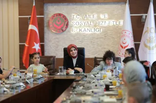 Bakanlıkta Anlamlı Buluşma: Şehit Ve Gazi Çocukları Ağırlandı