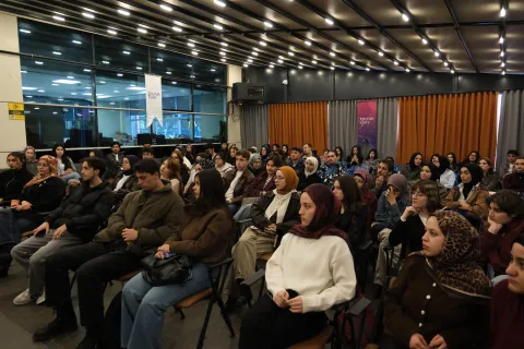 Konya Yarı Maratonu Öncesi Genç Kültür Kart Gönüllüleri Hazır