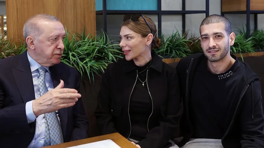 Erdoğan’dan Sürpriz Kafe Ziyareti! Beyoğlu'nda Vatandaşlarla Bir Araya Geldi