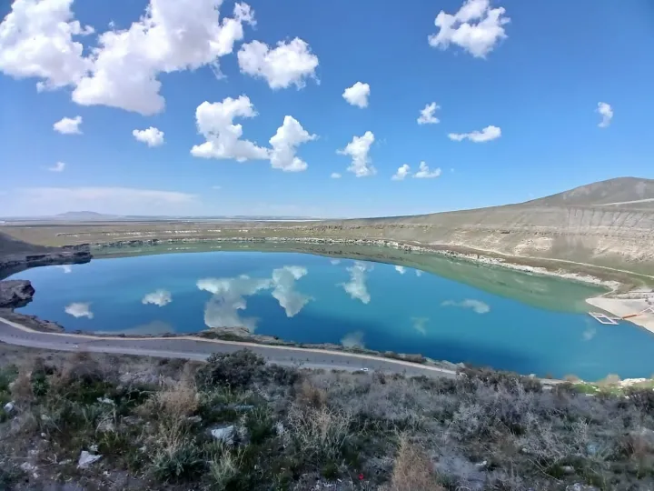 Konya’da görenleri şaşırtan göl! Adı acı ama manzarası tam bir doğa harikası
