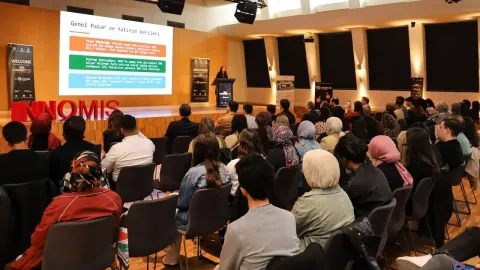 Konya’da dijital dönüşümün mimarları Taş Bina’da bir araya geldi