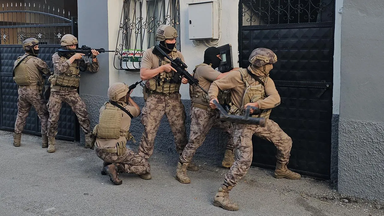 Konya’da Şafak Operasyonu: 40’ın Üzerinde Gözaltı