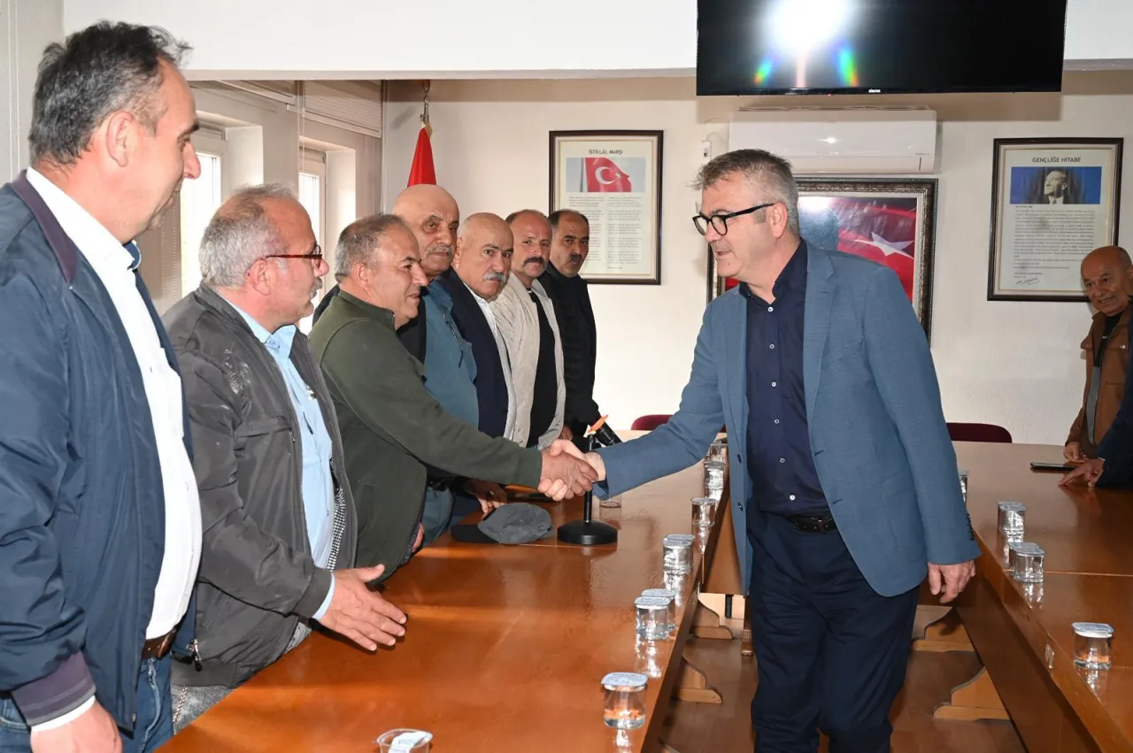 Başkan Ustaoğlu Muhtarlarla Buluştu: “Ortak Akılla Hareket Ediyoruz”