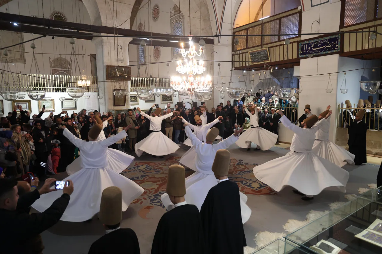 Teşrif-i Mevlana Etkinlikleri Konya’da Yoğun Katılımla Başladı
