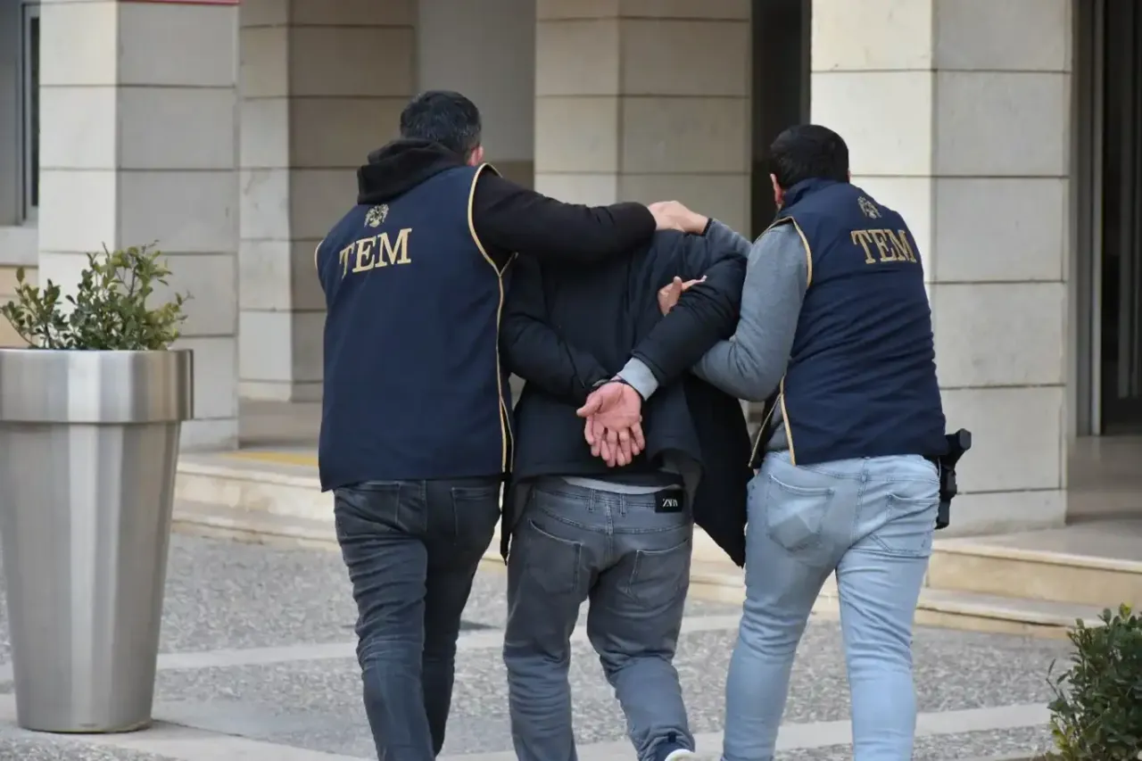 Gizli Ev Ağı Çökertildi! FETÖ Operasyonunda 25 Gözaltı