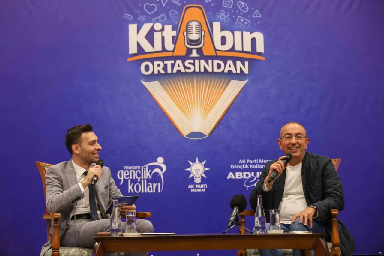 Başkan Kavuş, “Kitabın Ortasından” Programında Gençlerle Buluştu