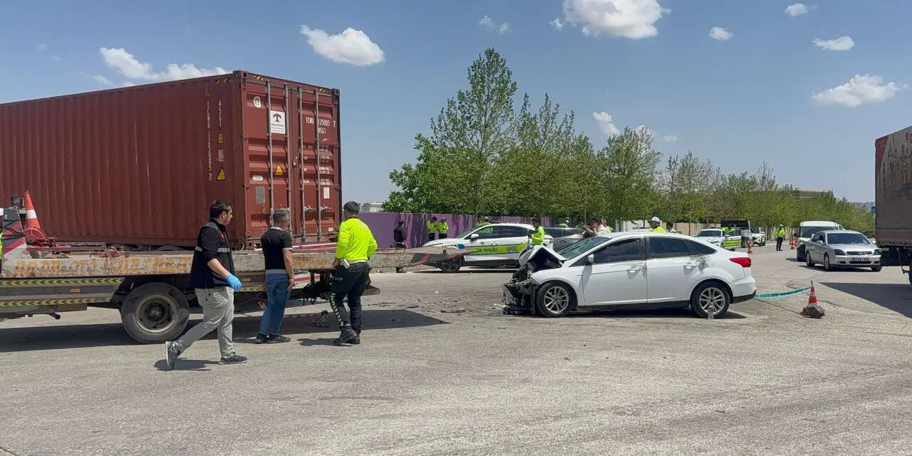 Feci Kaza Gaziantep’te Can Aldı! Otomobil TIR’a Çarptı: 1 Ölü, 4 Yaralı