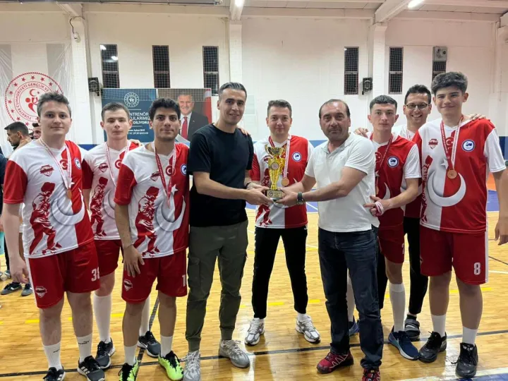 Konya’da Hakemler Futsal Turnuvasında Şampiyonluk İçin Ter Döktü