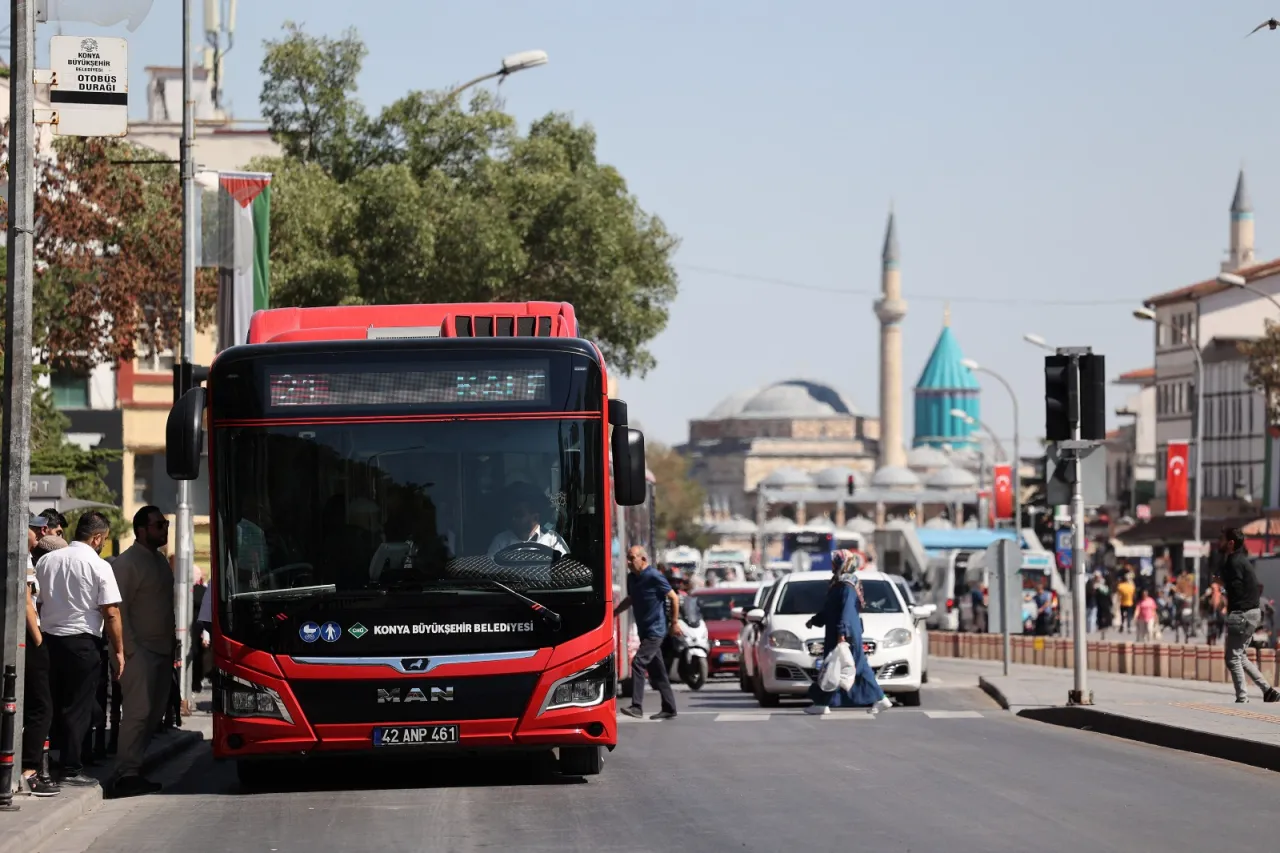 Konya Bayrama Hazır: Toplu Ulaşım Ücretsiz, Otoparklar Bedava