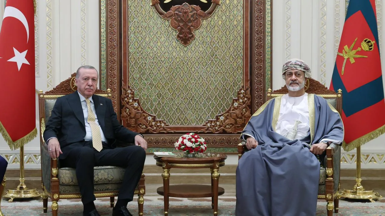 Erdoğan ile Umman Sultanı Heysem Bin Tarık Telefonda Görüştü