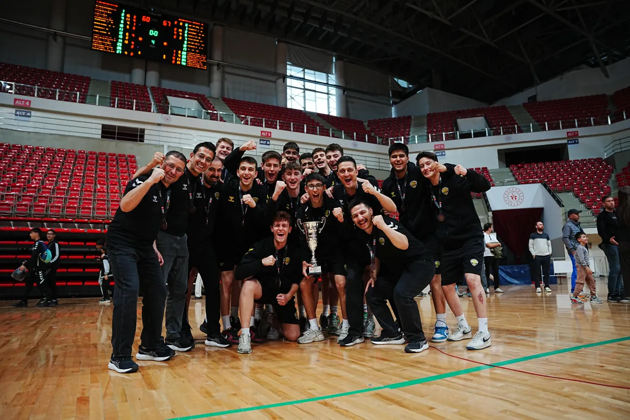 Konya Büyükşehir Belediyespor U16 Takımı Türkiye Üçüncüsü Oldu