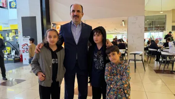 Başkan Altay Bayram Öncesi Çarşıları Gezdi: Esnaf ve Vatandaşlarla Buluştu