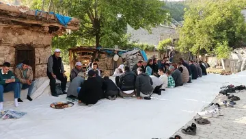 Hadim’in Dedemli Mahallesi’nde “Bayram Damı” Geleneği Nesilden Nesile Aktarılıyor