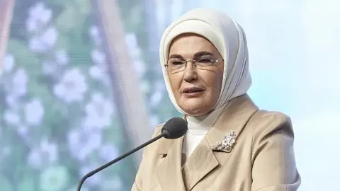 Emine Erdoğan İstanbul'un Fethi'nin 573'üncü Yılını Kutladı