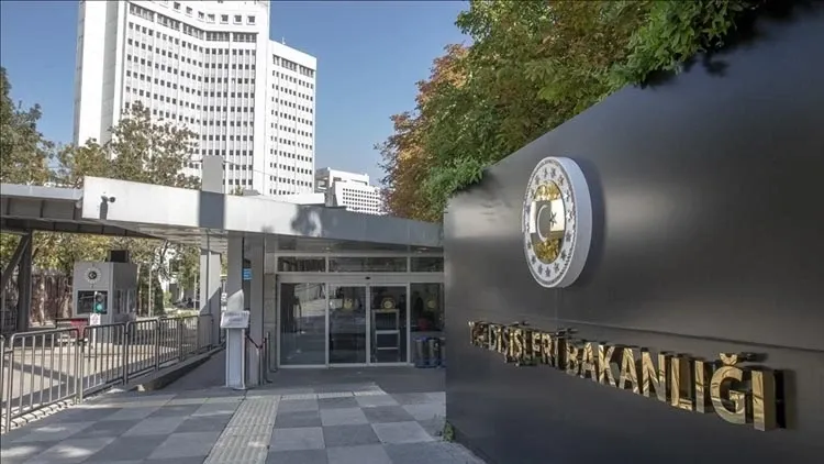 Karadeniz'de Türk Sahipli Gemiye İHA Saldırısı: 2 Türk Vatandaşı Yaralandı