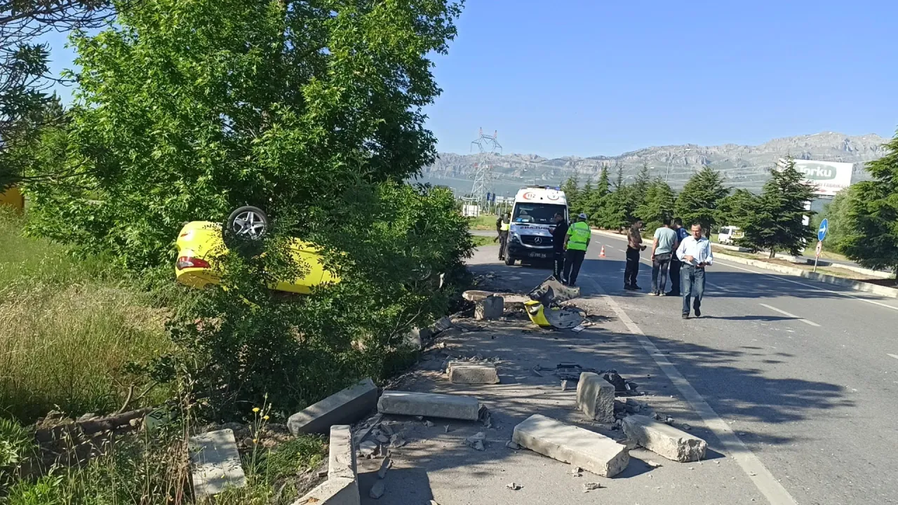 Konya’da takla atan otomobilin sürücüsü yaralandı: Kaza Seydişehir’de meydana geldi