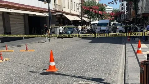 Diyarbakır’da Yapı Kredi Şubesine Silahlı Saldırı