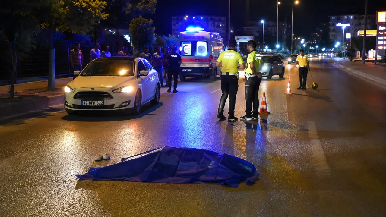 Sille Yolu’nda Feci Kaza: Genç Kadın Olay Yerinde Hayatını Kaybetti
