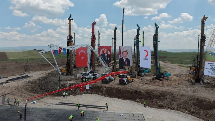 Türkiye'nin Sağlıkta Dev Hamlesi! 500 Milyon Avroluk Plazma İlaç Tesisi İçin İlk Adım Atıldı