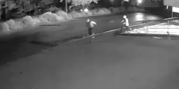 Molotoflu Gasp Girişimi Paniğe Neden Oldu: Şüpheliler Kendilerini de Yakıyordu