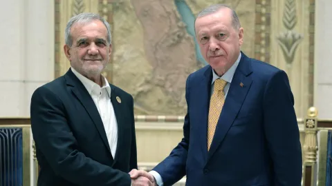 Cumhurbaşkanı Erdoğan, Irak Başbakanı Ali Zeydi'yi Türkiye'ye Davet Etti