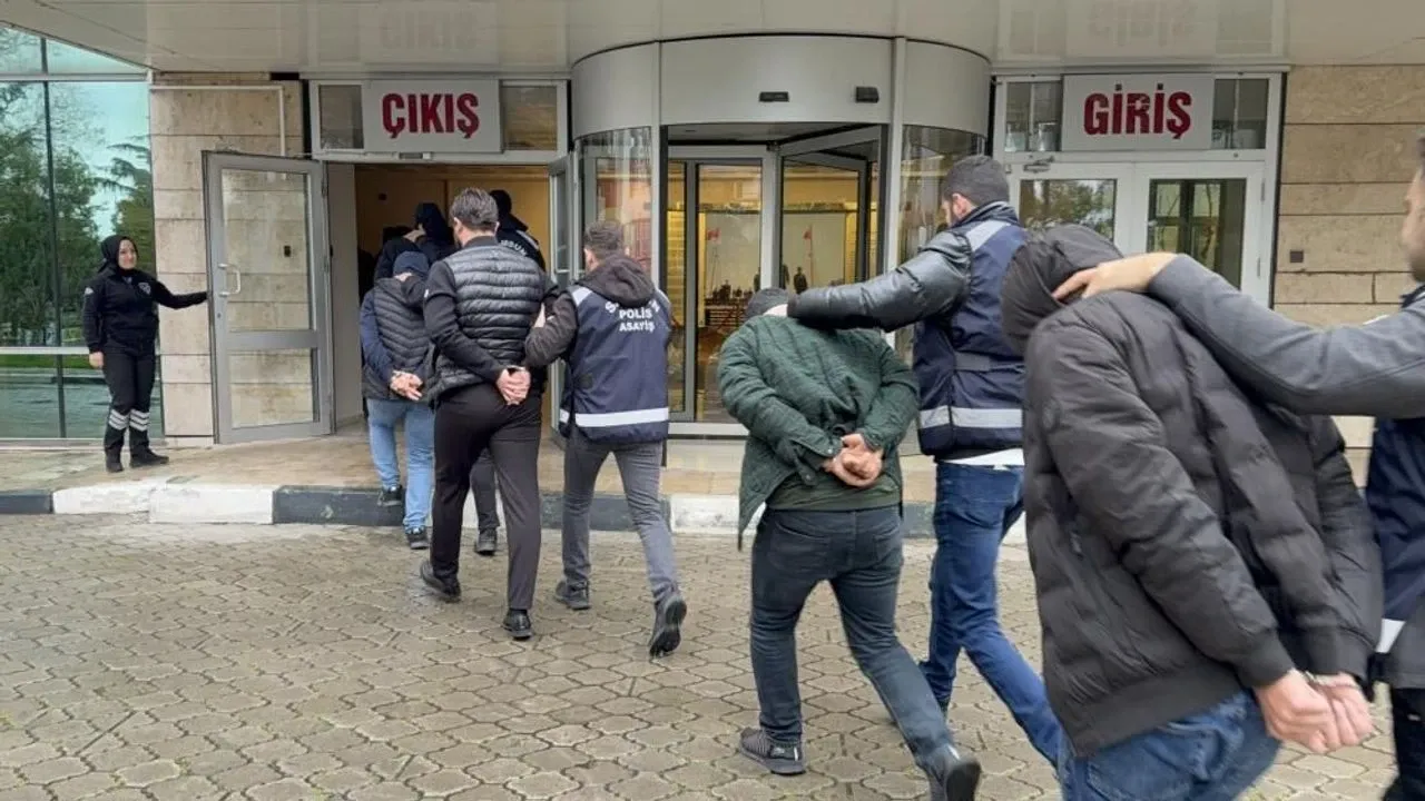 Konya Dahil 9 İlde Vergi Kaçakçılığı Operasyonu: 27 Şüpheli Gözaltında