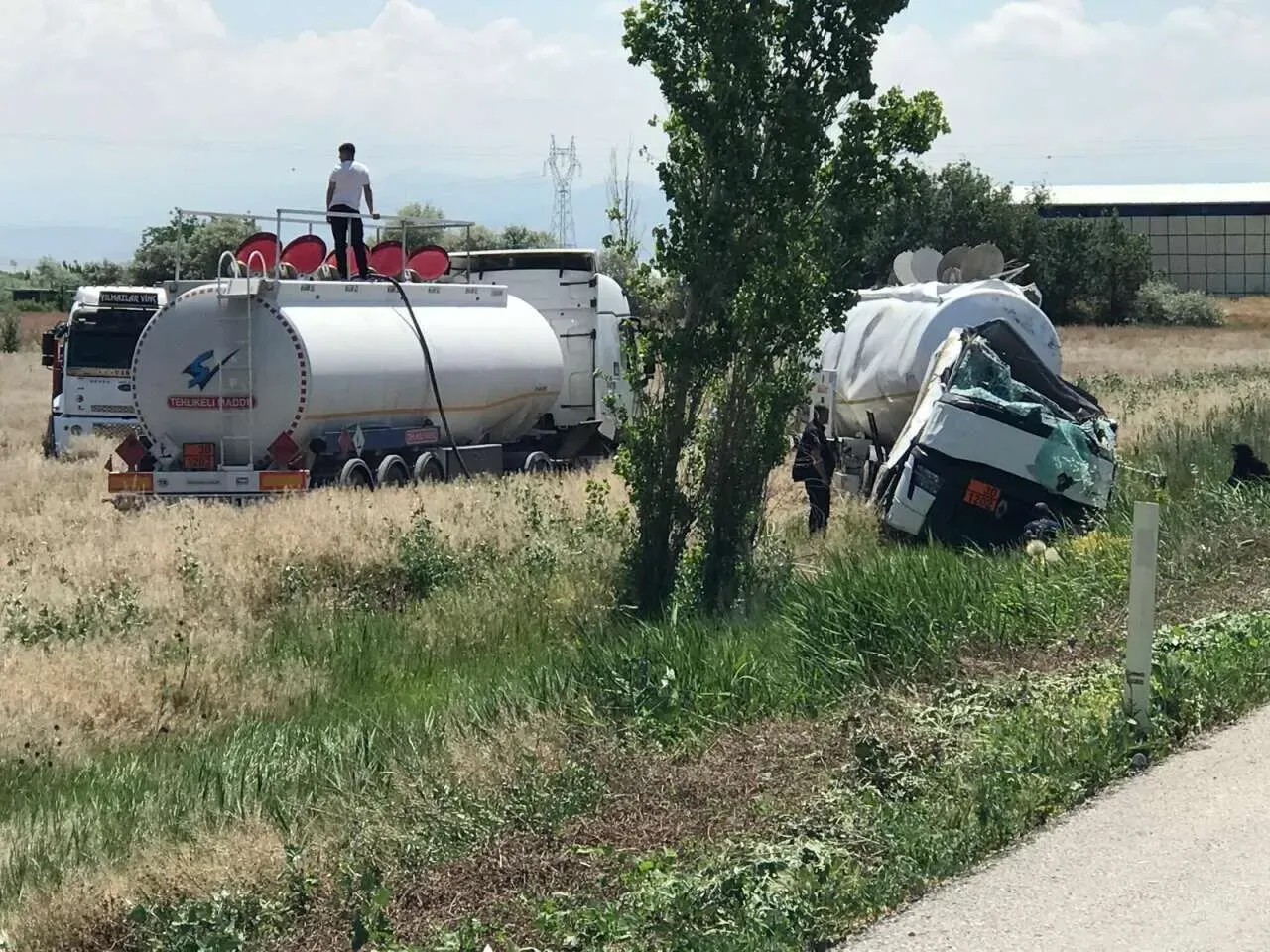 Konya-Adana Yolunda Korkutan Kaza! Tonlarca Ağırlıktaki Tanker Savruldu