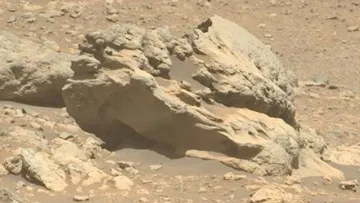 Mars'ta Heyecanlandıran Keşif! Kayalarda Organik İzler Bulundu