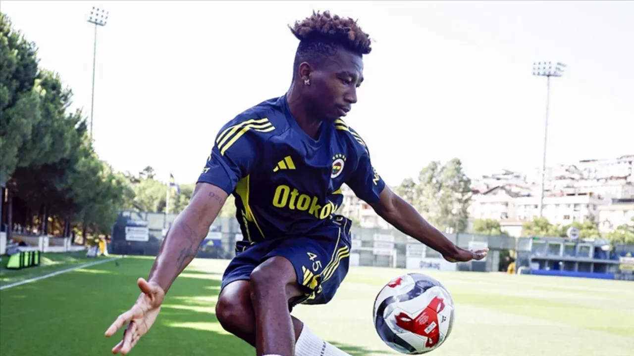 Fenerbahçe’de Nene Ameliyat Oldu: Sakatlık Süreci Netleşti