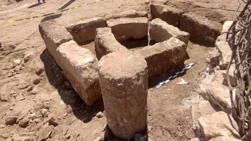 Mardin Midyat'ta Yol Çalışmasında Tarihi Keşif: 1300 Yıllık Süryanice Yazıtlar Ortaya Çıktı!