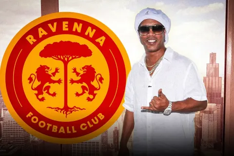 Ronaldinho 46 Yaşında Sahalara Dönüyor! İşte Brezilyalı Efsanenin Yeni Takımı!